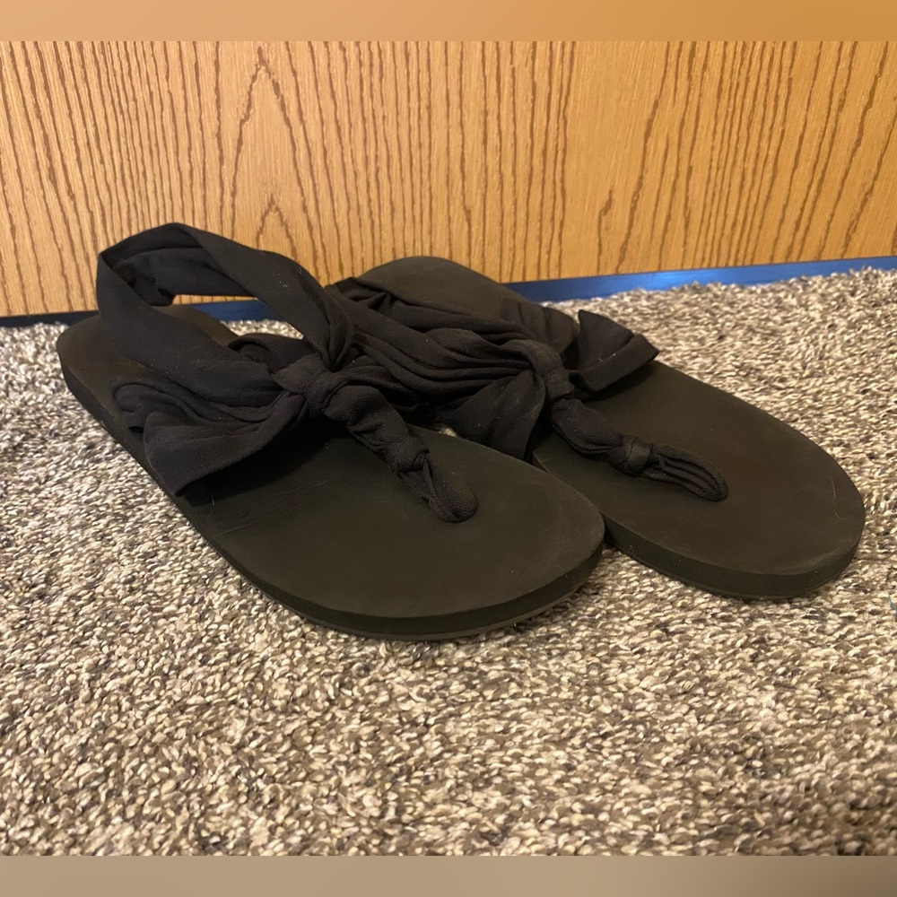 Black Women's Sandals